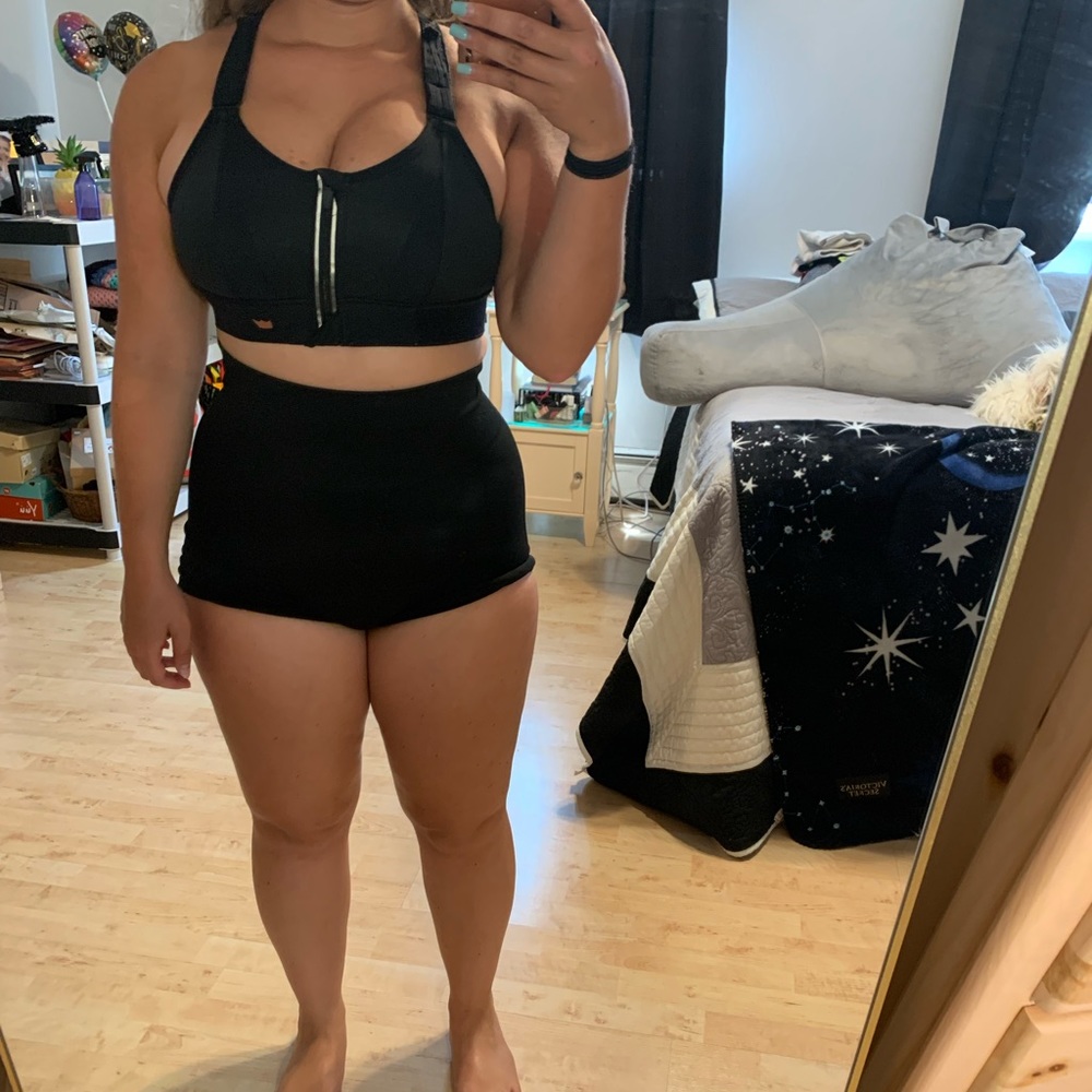 S SHEFIT Black Sports Bra WITH adjustable Velcro straps and waistband